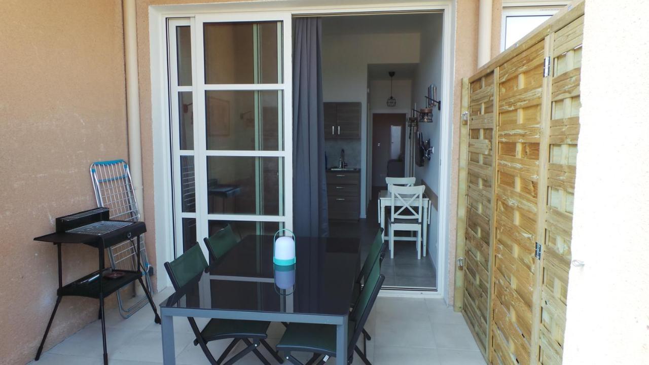 Appartements Modernes Vue Mer A Cap Esterel Saint-Raphaël Exterior foto